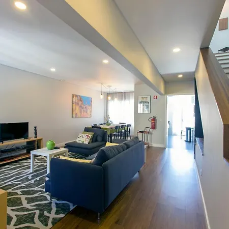 Friend & Family House